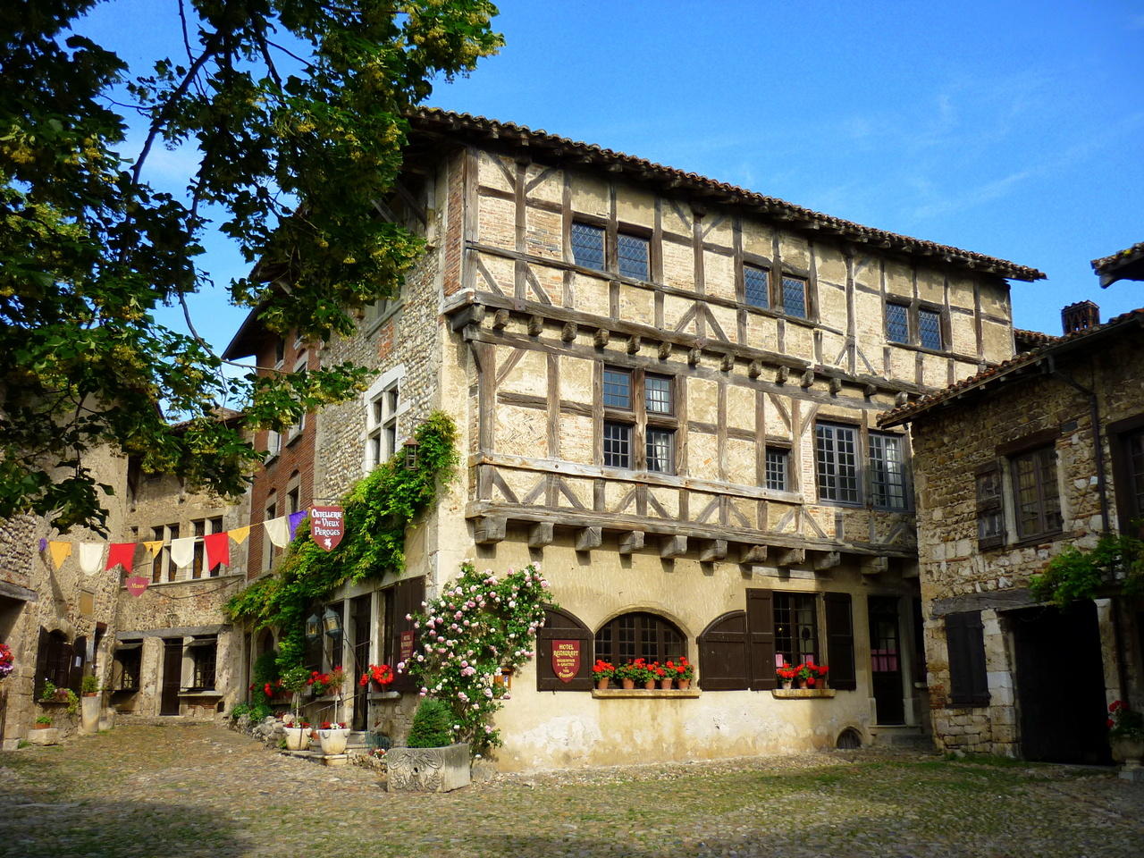 Rallye Pérouges